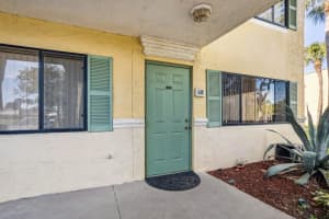 1618 Meadows Circle W, Boynton Beach, FL 33436 - MLS#R11091229