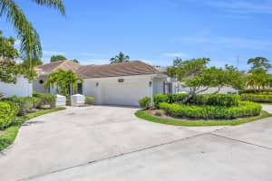 2211 NW Seagrass Drive, Palm City, FL 34990 - MLS#R11091252