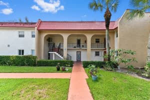 368 Lake Frances Drive 368, West Palm Beach