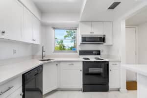 18081 SE Country Club Drive 32-311, Jupiter, FL 33469 - MLS#R11091314