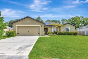 115 SW South Wakefield Circle, Port Saint Lucie, FL 34953 - MLS#R11091387