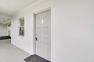 4015 W Palm Aire Drive 704, Pompano Beach, FL 33069 Sold 09/02/25