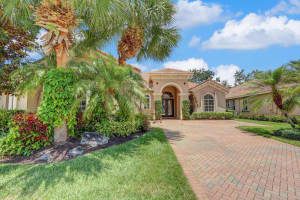 9400 Briarcliff Trace, Port Saint Lucie, FL 34986 - MLS#R11091505