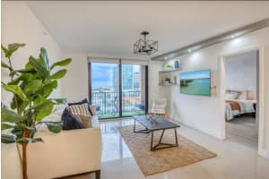 651 Okeechobee Blvd, West Palm Beach, FL 33401, Sold 05/17/25