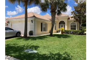 8251 Tobago Lane, Wellington