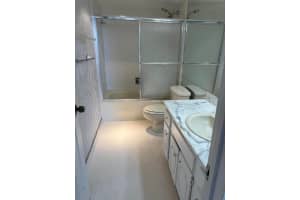 2000 Presidential Way, West Palm Beach, FL 33401 - MLS#R11091652