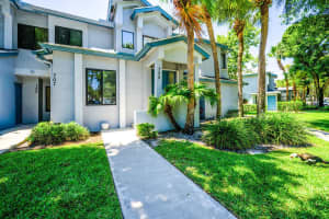 708 Harbour Pointe Way, Greenacres, FL 33413 Sold 07/30/25