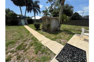 817 SE Palm Beach Road, Stuart, FL 34994 Sold 07/22/25