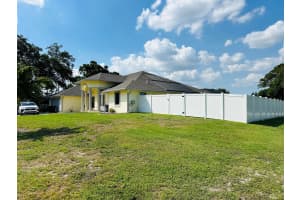 1601 SW California Boulevard, Port Saint Lucie, FL 34953 - MLS#R11091773