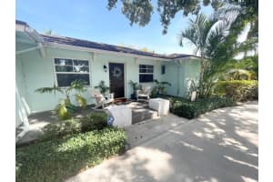 403 Riverside Drive, Tequesta, FL 33469 Sold 07/29/25