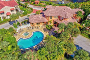 800 Uno Lago Drive 302, Juno Beach, FL 33408 - MLS#R11091788