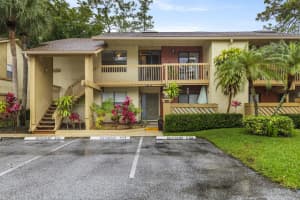 13033 Northshire Trail 24, Wellington, FL 33414 Sold 08/26/25