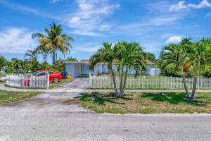 3935 Chickasha Road, Atlantis, FL 33462 - MLS#R11091828