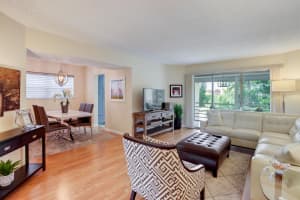 3810 Via Poinciana 401, Lake Worth