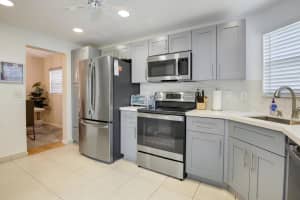 3810 Via Poinciana 401, Lake Worth, FL 33467 - MLS#R11091886