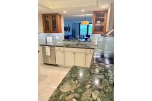 145 Ocean Avenue 304, Palm Beach Shores, FL 33404 - MLS#R11091900
