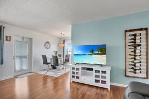 376 Markham Q, Deerfield Beach, FL 33442 Sold 12/30/25