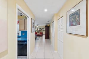 2890 SW 22nd Circle 242 B, Delray Beach, FL 33445 - MLS#R11092087