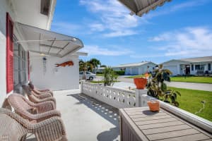 2115 SW 22nd Street, Boynton Beach, FL 33426 - MLS#R11092088
