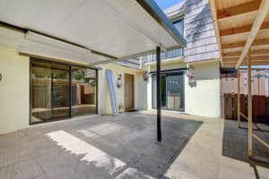 562 Springdale Circle, Palm Springs, FL 33461 - MLS#R11092091