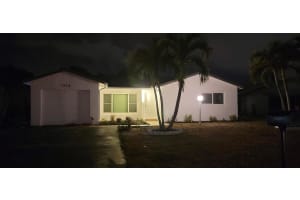 7112 Pine Manor Drive, Lake Worth, FL 33467 - MLS#R11092115