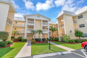 17 Colonial Club 204 Drive 204, Boynton Beach, FL 33435 - MLS#R11092117