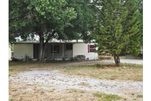 5639 NE 4th Lane, Okeechobee, FL 34974 Sold 08/11/25