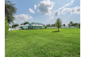 406 9th Court, Vero Beach, FL 32962 - MLS#R11092238
