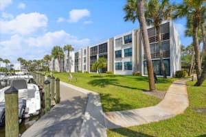 1950 SW Palm City Road 6-202, Stuart, FL 34994 - MLS#R11092292