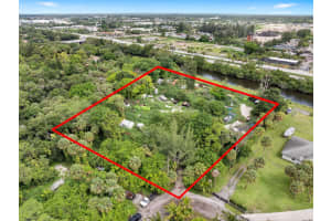 69 Armadillo Way, West Palm Beach