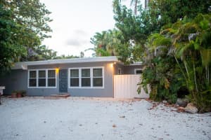 5967 SW 58th Terrace, South Miami, FL 33143 - MLS#R11092361