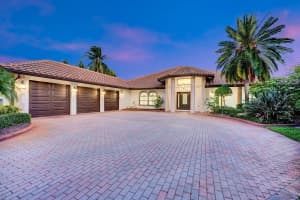 2386 Sunderland Avenue, Wellington