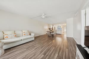 911 Gardenia Drive 252, Delray Beach, FL 33483 - MLS#R11092461