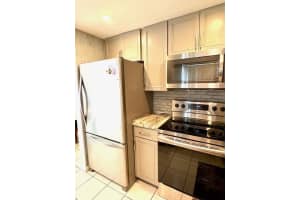 104 Kent G, West Palm Beach, FL 33417 - MLS#R11092599
