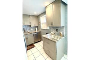 104 Kent G, West Palm Beach, FL 33417 - MLS#R11092599