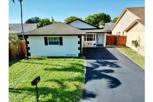 8421 SW 41st Court, Davie, FL 33328 Sold 08/15/25