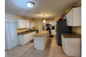 991 SE Bywood Avenue, Port Saint Lucie, FL 34983 - MLS#R11092651