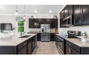 1081 SE Crosswood Way, Port Saint Lucie, FL 34984 - MLS#R11092680