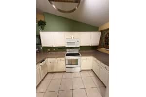 592 NW Turton Terrace, Port Saint Lucie, FL 34983 Sold 05/04/26