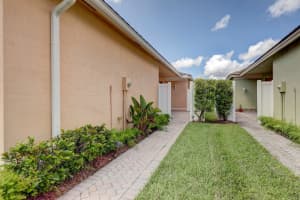 9516 SW Flowermound Circle, Port Saint Lucie, FL 34987 - MLS#R11092748