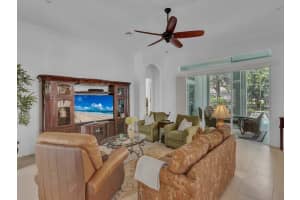 1384 W Island Club Square, Vero Beach, FL 32963 - MLS#R11092763