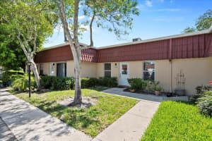 884 Worcester Lane, Lake Worth