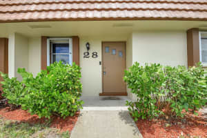 5730 Fernley Drive E 28, West Palm Beach, FL 33415 - MLS#R11092816
