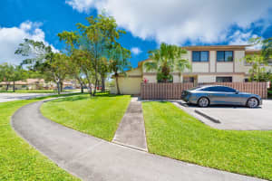 10650 30th Place, Sunrise, FL 33322 - MLS#R11092848