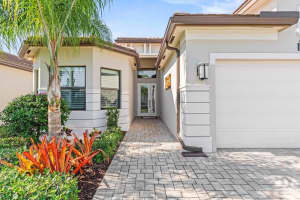 9333 Mountain Pine Grove, Boynton Beach, FL 33473 - MLS#R11092878