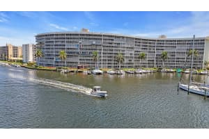 1537 Hillsboro Boulevard, Deerfield Beach, FL 33441 - MLS#R11092897