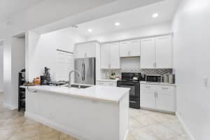 600 NW 24th Avenue, Boynton Beach, FL 33426 - MLS#R11092901