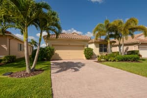 421 NW Sunview Way, Port Saint Lucie, FL 34986 - MLS#R11092920