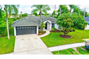 1588 Farmington Avenue, Wellington, FL 33414 - MLS#R11092968