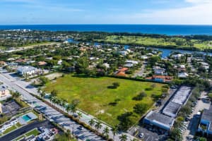 2419 Federal Highway, Delray Beach, FL 33483 - MLS#R11092974